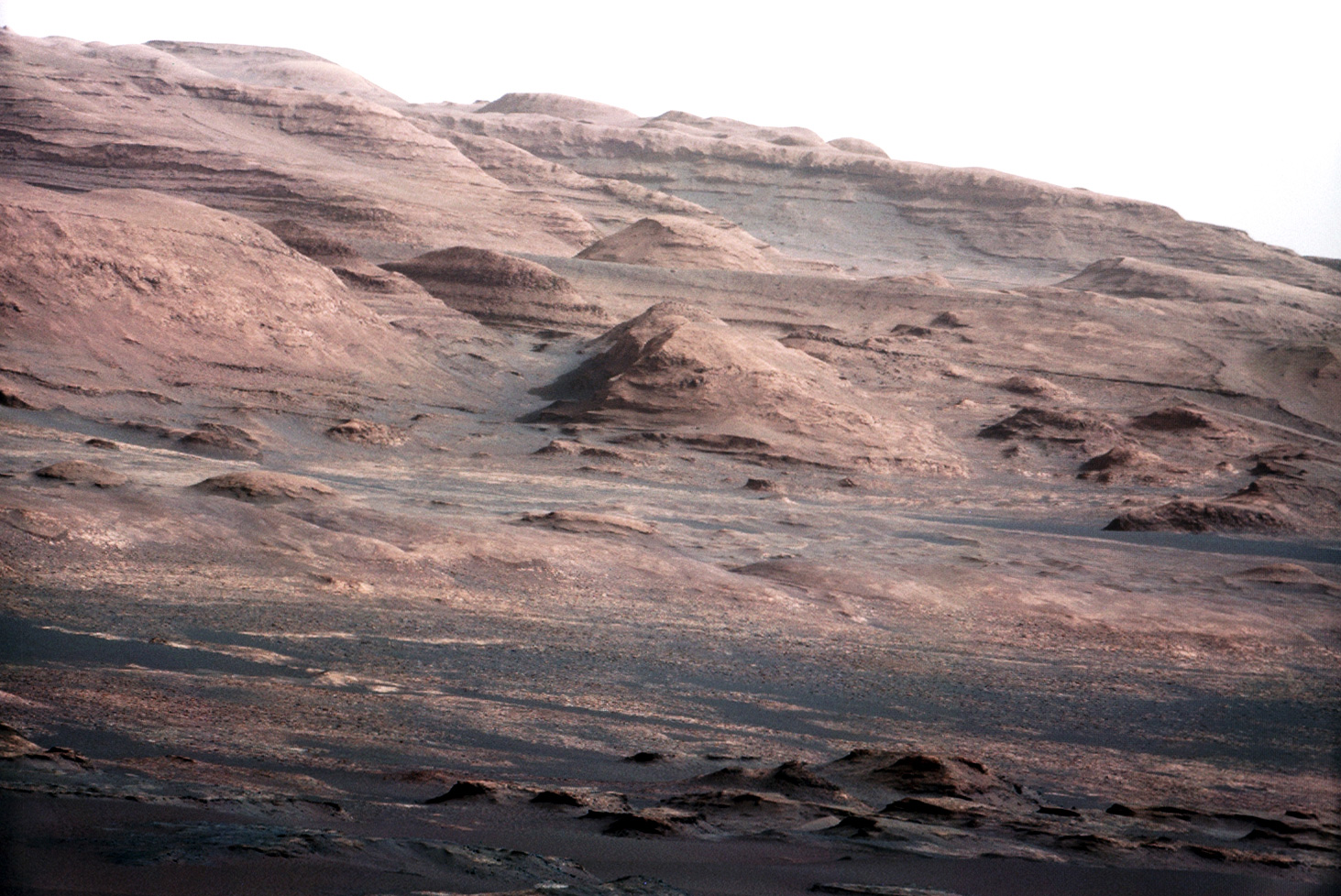 curiosity-telephoto-view-Mt-Sharp